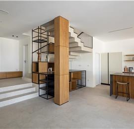 4-Bedroom Luxury Villa with Heated Pool, Ciovo near Trogir – Sleeps 8